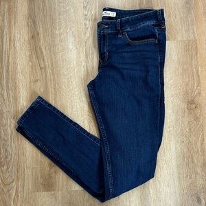 Hollister Women's Deep Blue Skinny Jeans size 29